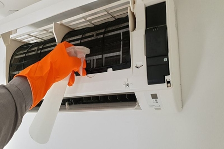 cleaning ductless system